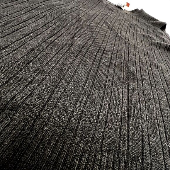 Avenue Women's Size 26/28 Black Sleeveless Sweater Plus Size 100% Acrylic NWT - Picture 10 of 10